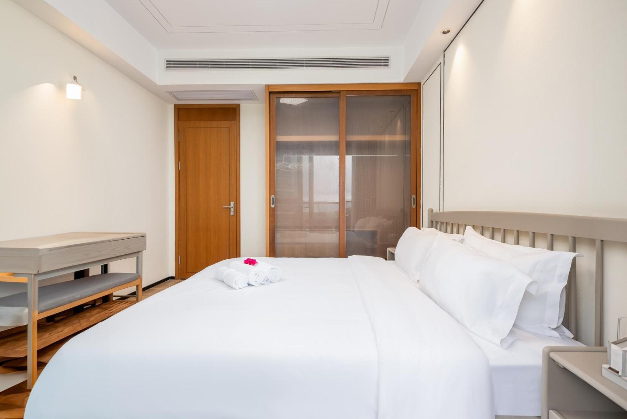 Puhai Sea View Apt By Hailan Tour At Sanya Yazhou Bay#Only 100 Meters To Beach And Sea Swimming Area Buitenkant foto